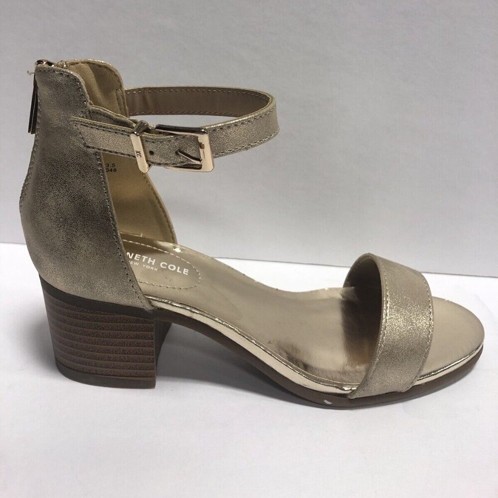 Kenneth Cole Big Kids’ Layla Erin, Ankle Strap Sandals, Girls’ Size 2M